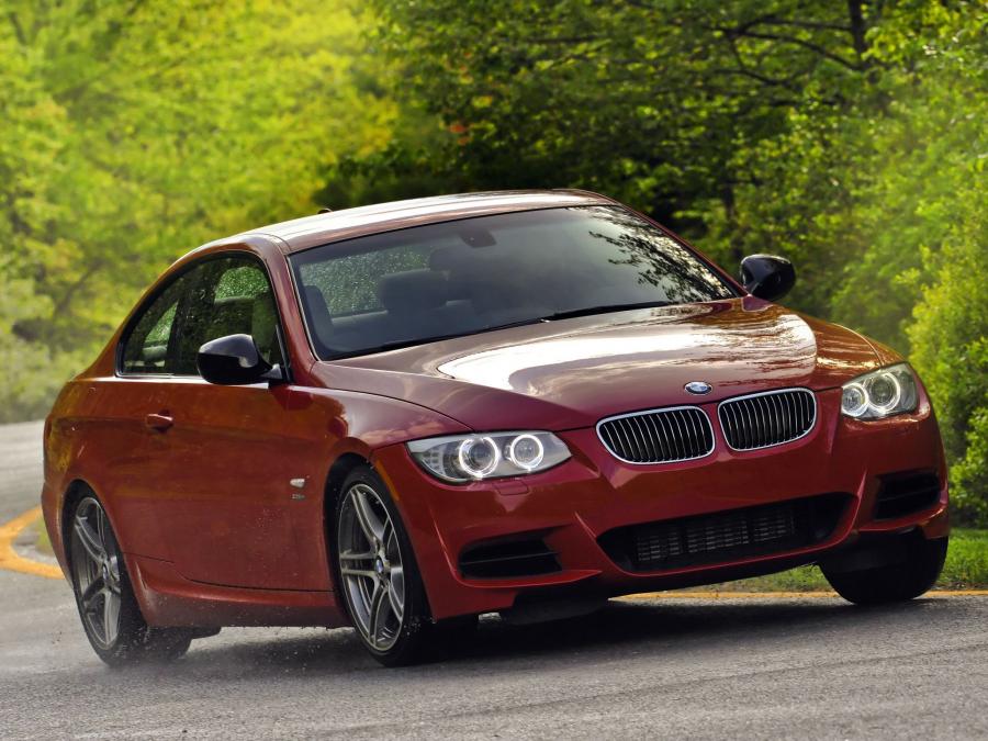  BMW 335is Coupe 2010 года  (US) (фото 1 из 16)